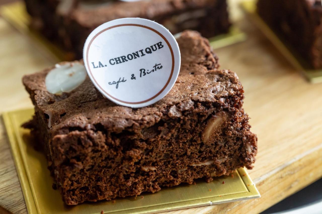 La Chronique Hotel พนมเปญ ภายนอก รูปภาพ